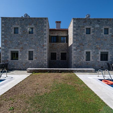 Torri Di Pietra Villa Stoúpa Exteriör bild