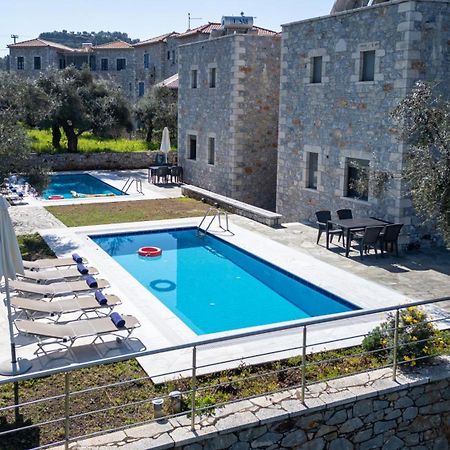 Torri Di Pietra Villa Stoúpa Exteriör bild