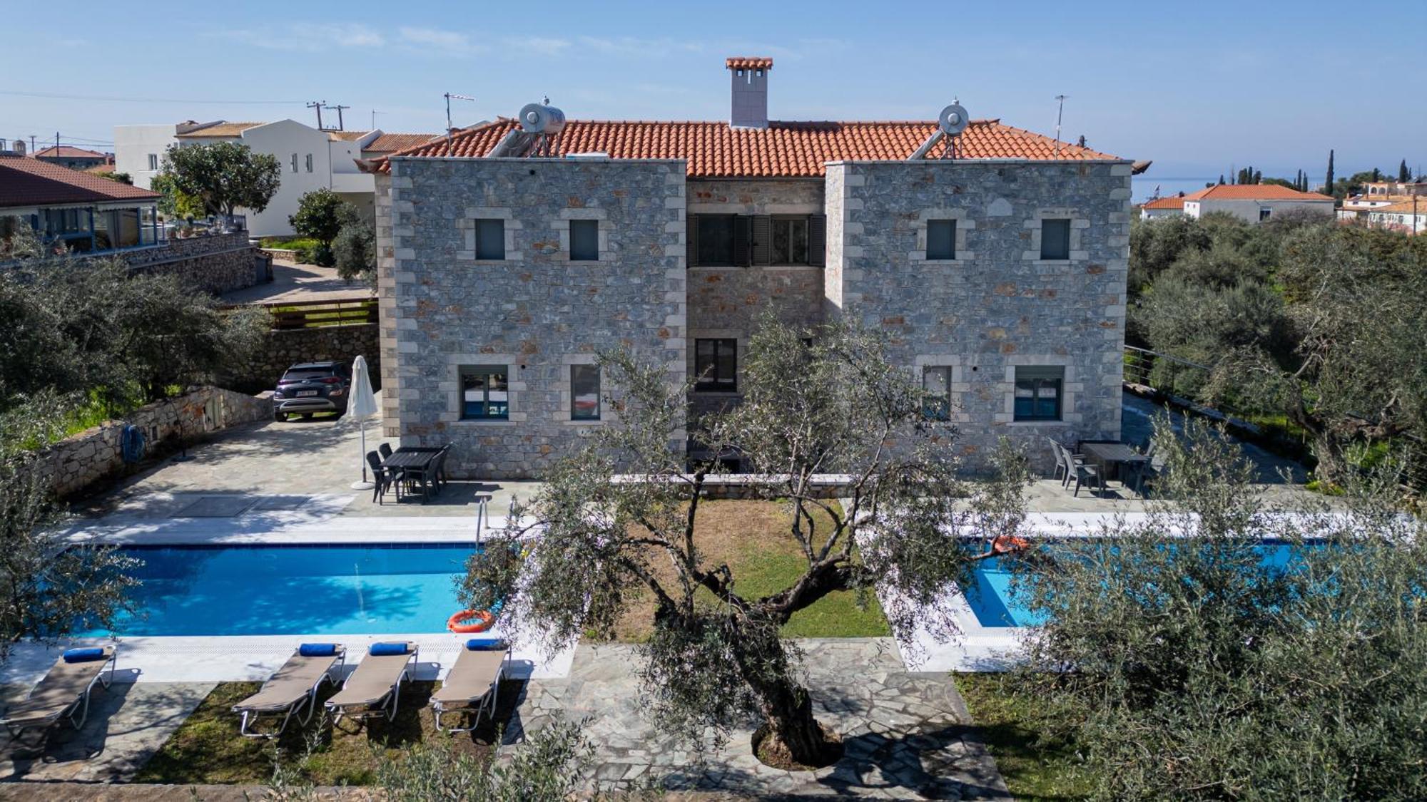Torri Di Pietra Villa Stoúpa Exteriör bild
