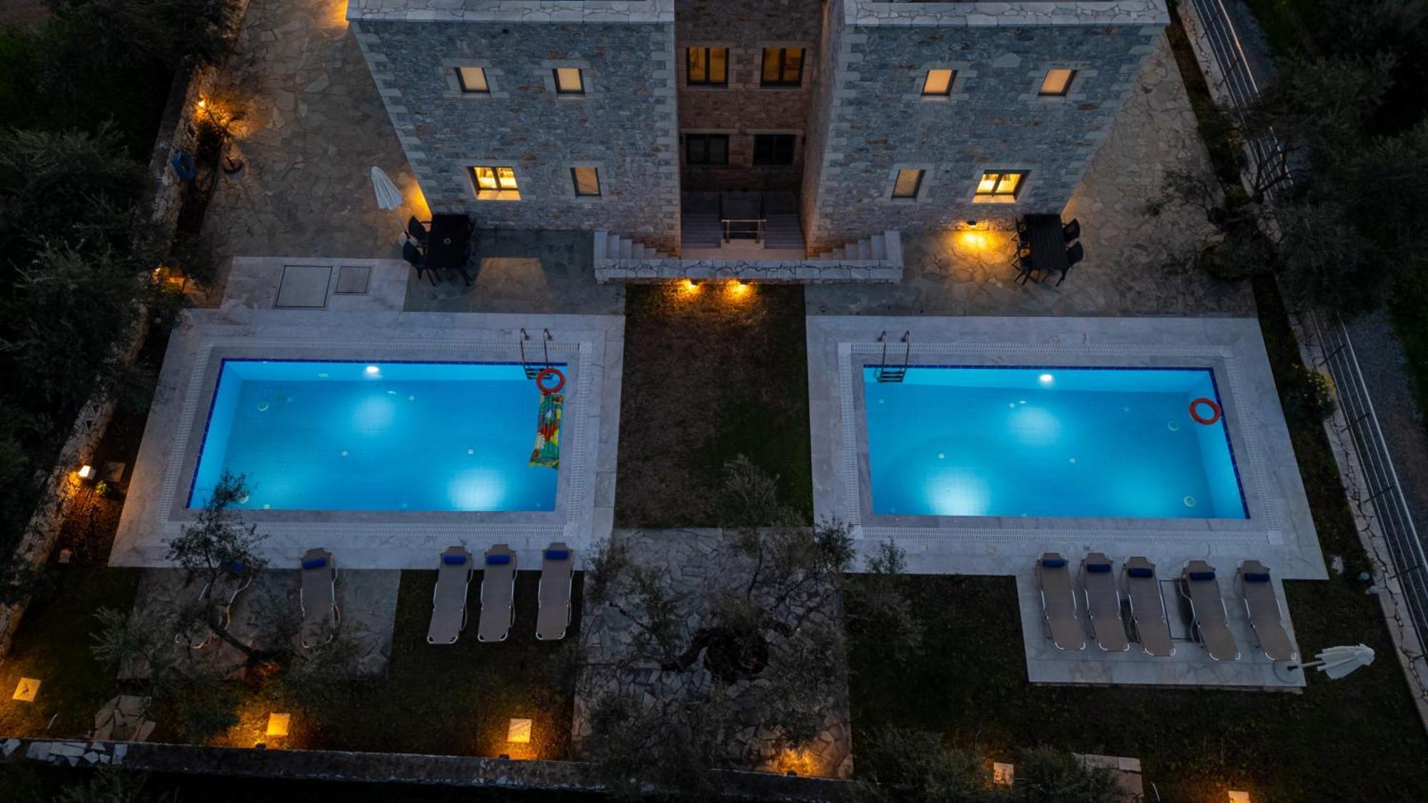 Torri Di Pietra Villa Stoúpa Exteriör bild