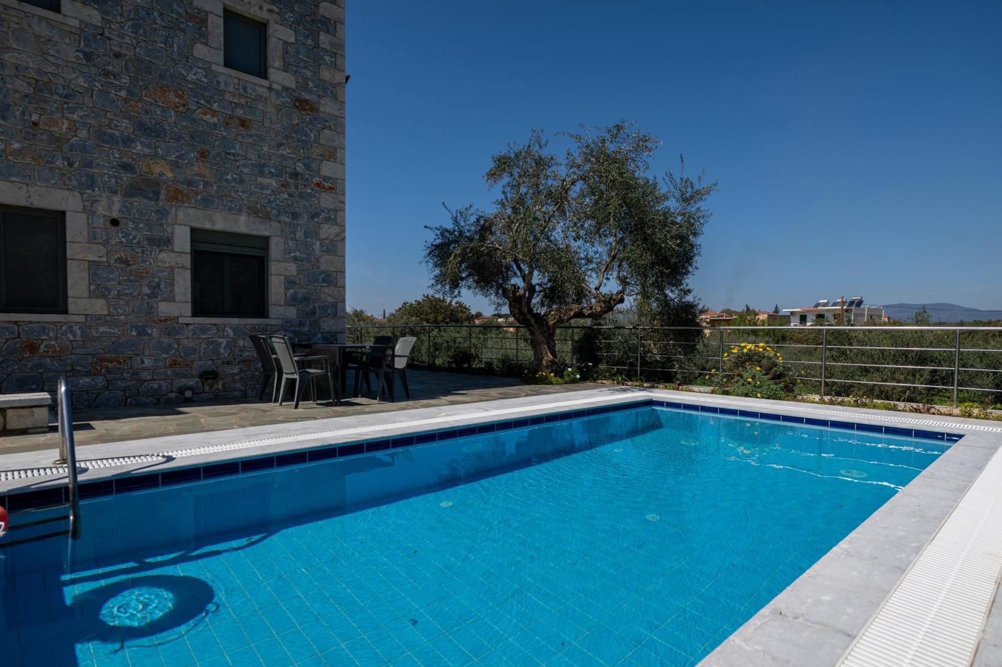 Torri Di Pietra Villa Stoúpa Rum bild
